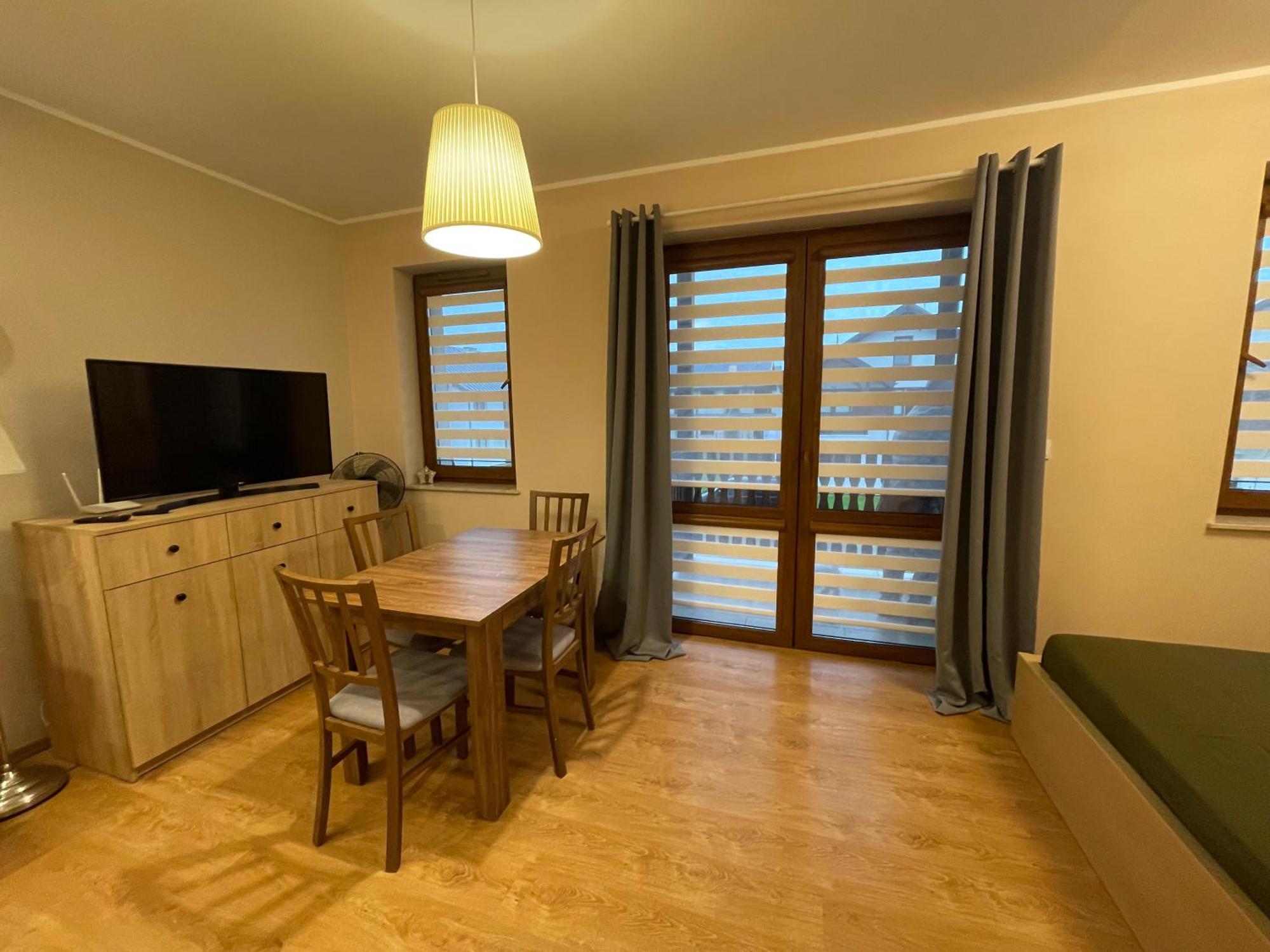 Urocze W Naleczowie Apartment Naleczow