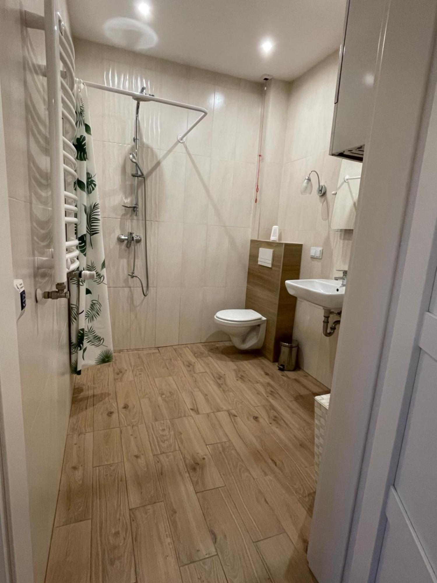Urocze W Naleczowie Apartment